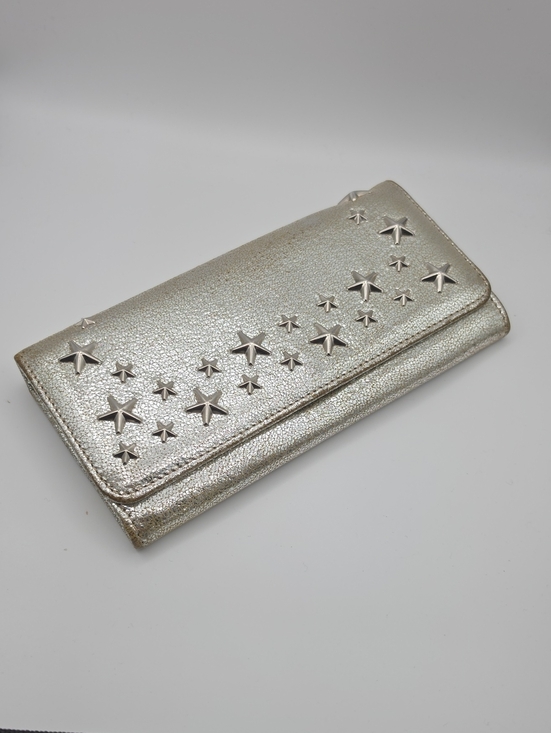 Jimmy Choo Handbags - Jimmy Choo Star-Studded Silver Nino Metallic Silver Long Snap Wallet (EUC)🩶